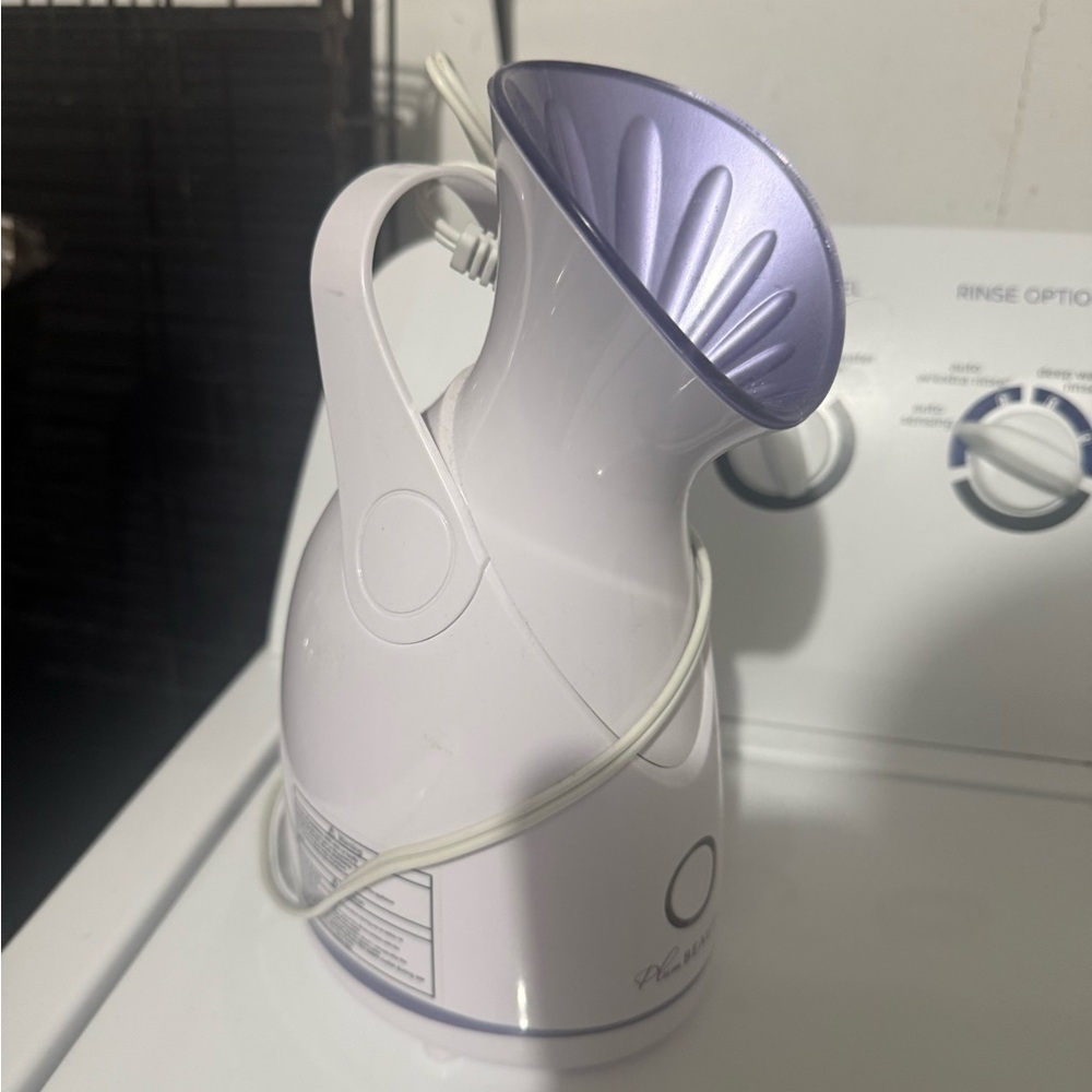 White and Purple Facial Steamer